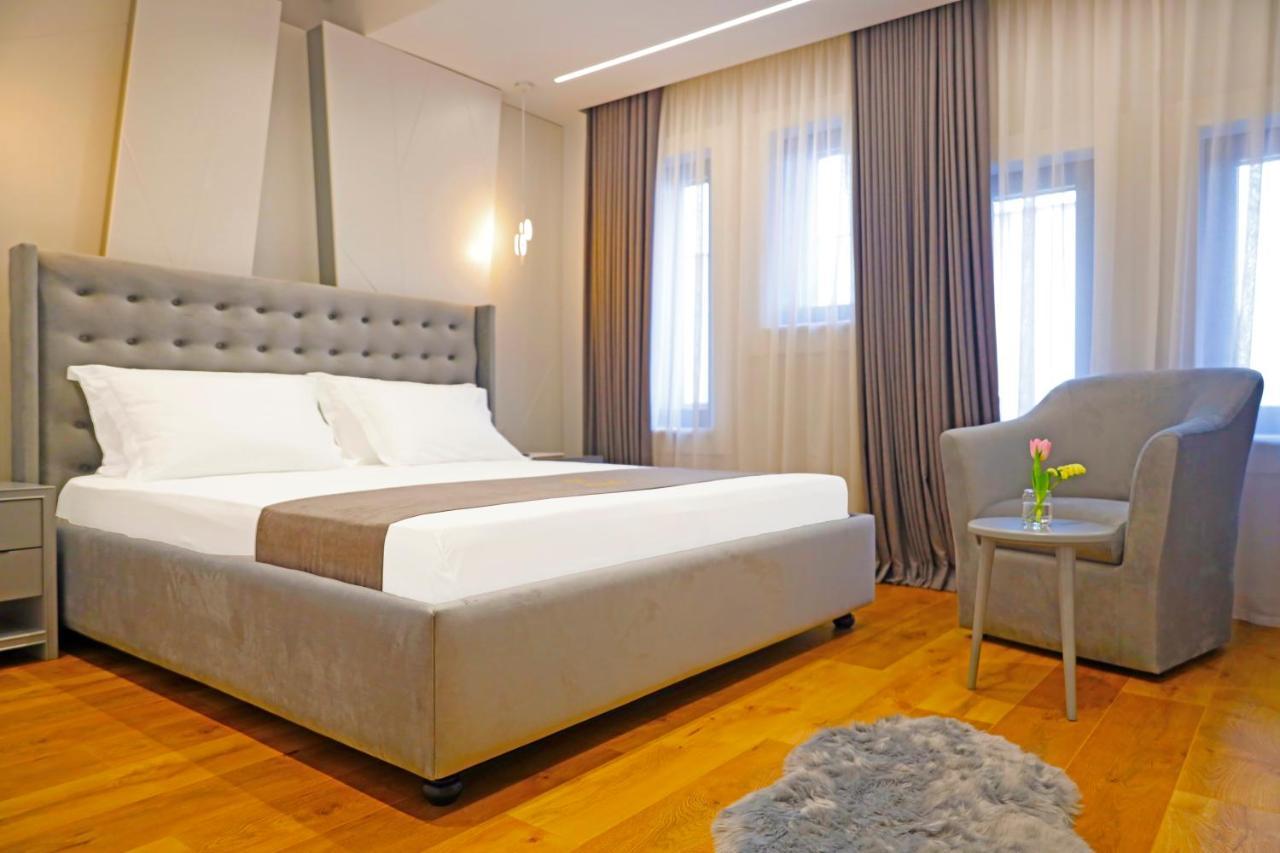 Mark Hotel Tirana Berxull Bagian luar foto