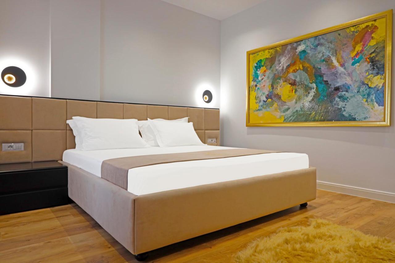Mark Hotel Tirana Berxull Bagian luar foto