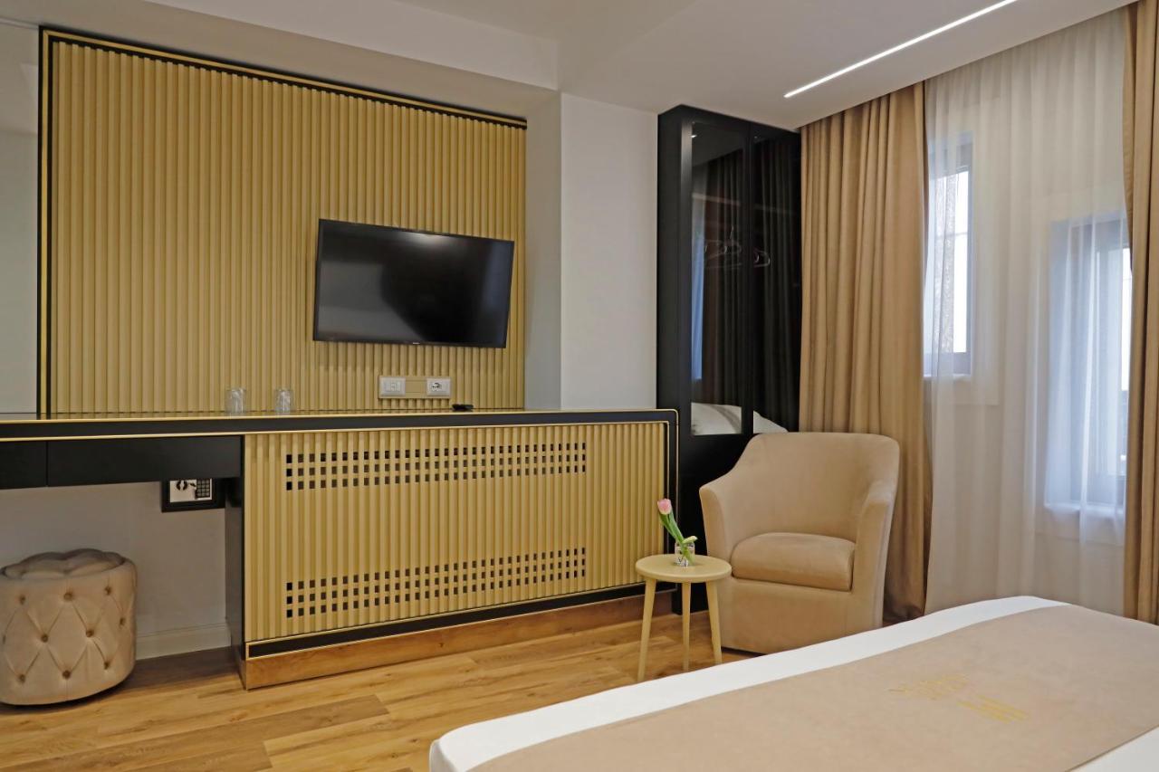 Mark Hotel Tirana Berxull Bagian luar foto