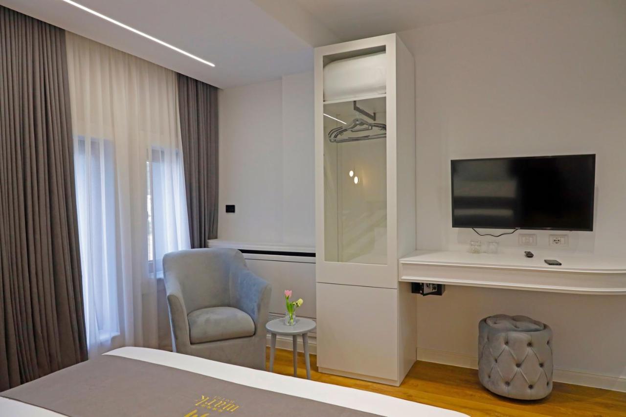 Mark Hotel Tirana Berxull Bagian luar foto